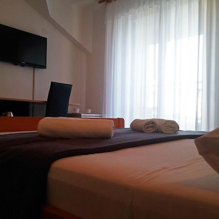 Apartments And Rooms Saric Jadrija Extérieur photo