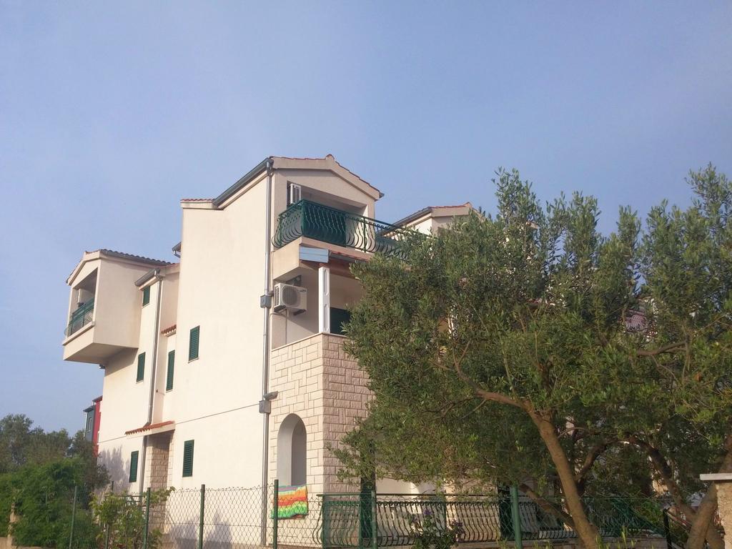 Apartments And Rooms Saric Jadrija Extérieur photo