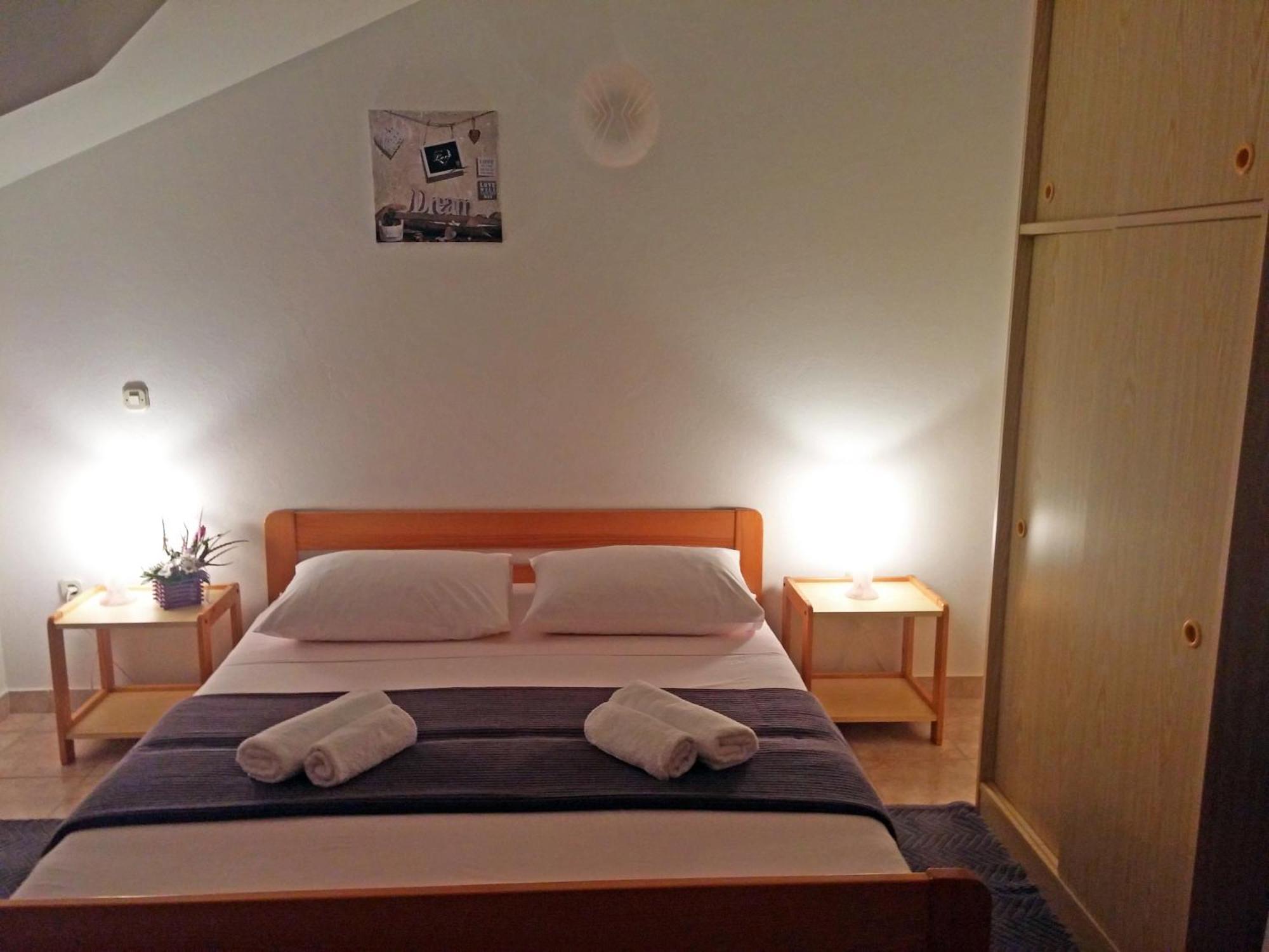Apartments And Rooms Saric Jadrija Chambre photo